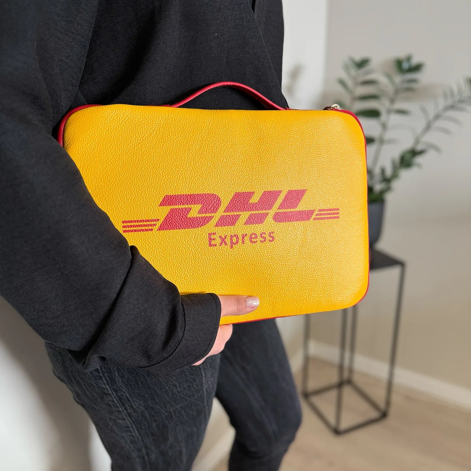 Notebooktasche aus echtem Rindskalbsleder - GOLDBLACKpremium