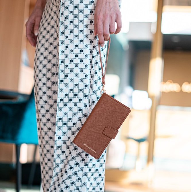 Billion Geldbörse mit Handyfach aus Nappaleder Braun - GOLDBLACKpremium