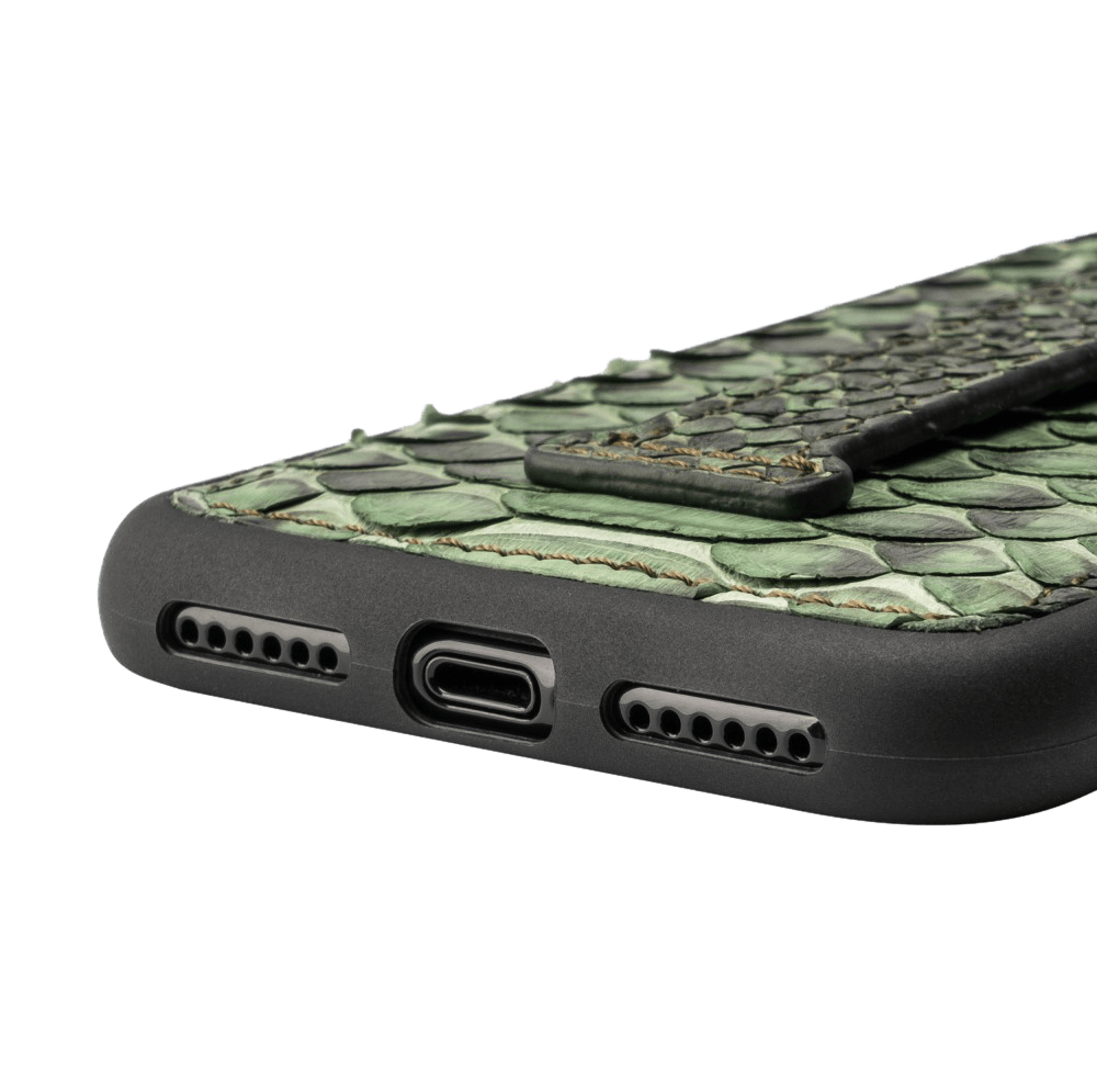 iPHONE 11 PRO LEDERHÜLLE MIT FINGERSCHLAUFE PYTHON GRASGRÜN - GOLDBLACKpremium