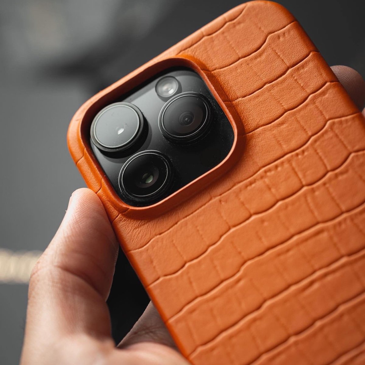 iPhone 14 Pro Slim Lederhülle Kroko-Prägung orange - GOLDBLACKpremium