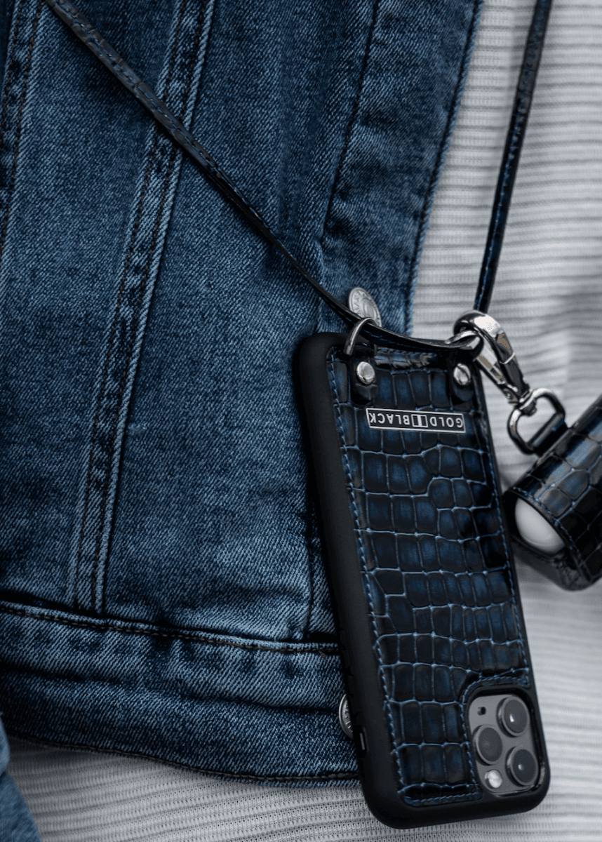 iPHONE 11 PRO LEDERHÜLLE MIT NECKLACE MILANO-Design BLAU - GOLDBLACKpremium